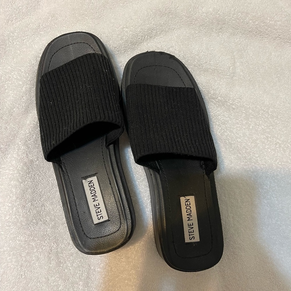 Steve Madden platform sandals